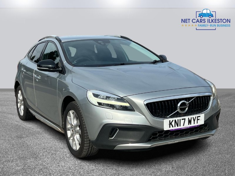 Silver Volvo V40 Cross Country 2.0 D2 Pro Hatchback 5dr Diesel Manual Euro 6 s/s 120 ps